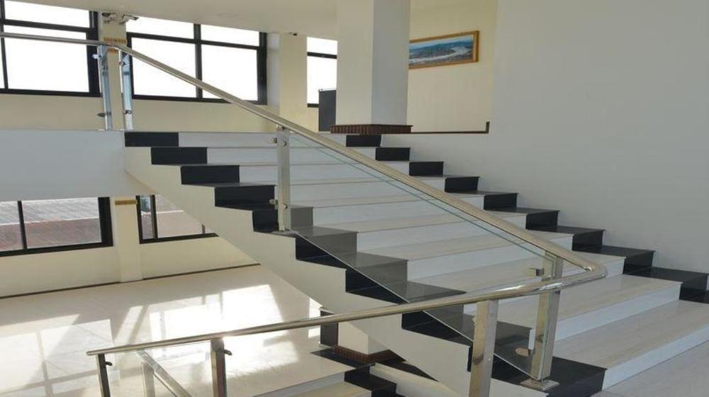 Hotel Myitkyina 4*